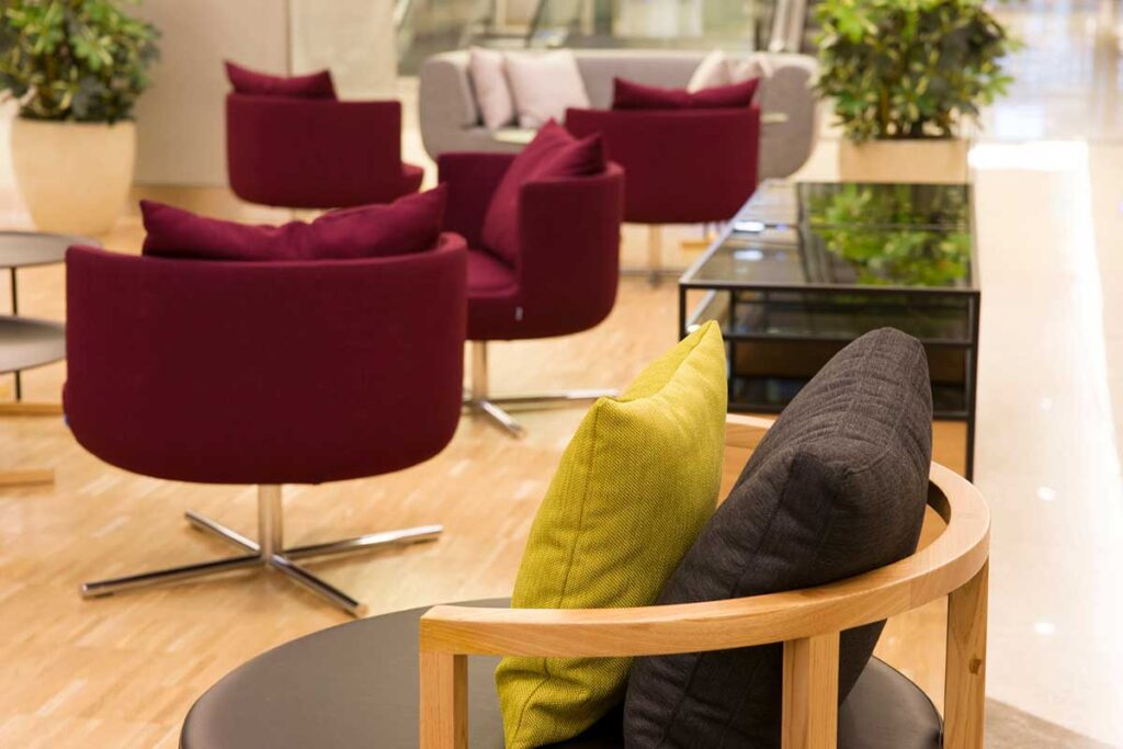 Por qué una empresa no puede descuidar sus muebles tapizados